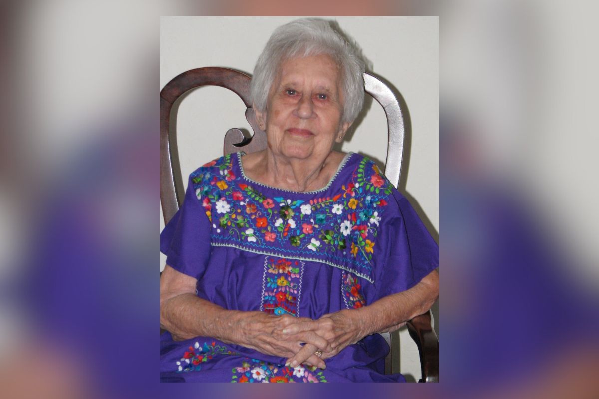 Photo of Lila Leach seated. She was killed in 2010.