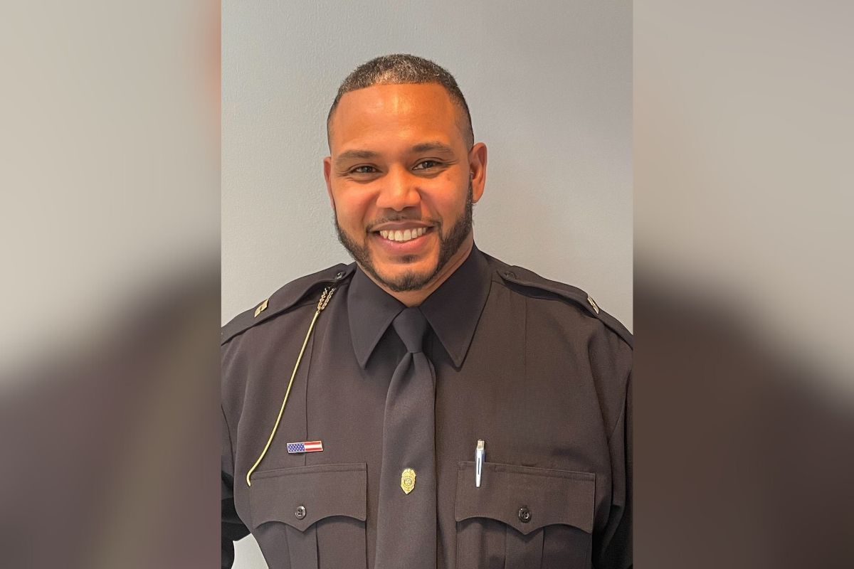 Photo of Latrell Simmons in his law enforcement uniform.