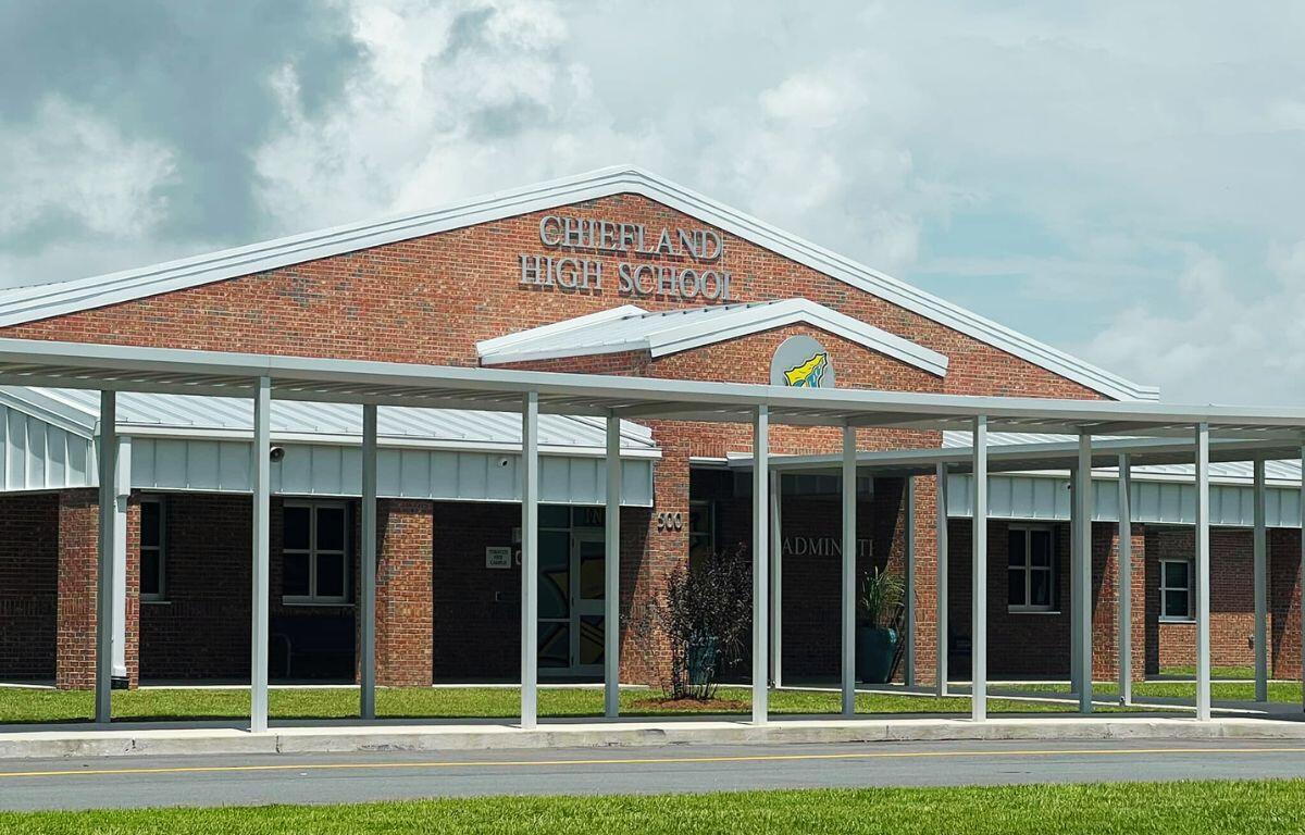 Chiefland Middle High School