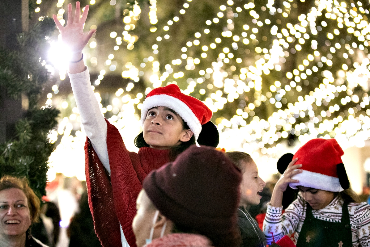 Children admire the lights during the 40th Light Up Ocala.