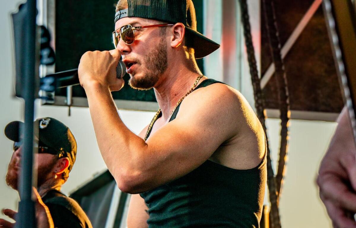 Country artist Noah Hunton