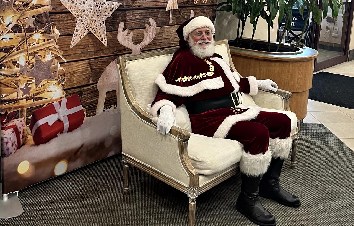 Scott Jacob's portrayal of Santa Claus is so authentic that he is highly sought after during the holiday season. On December 10, he spread holiday cheer to staff members in the lobby of HCA Florida West Marion Hospital.