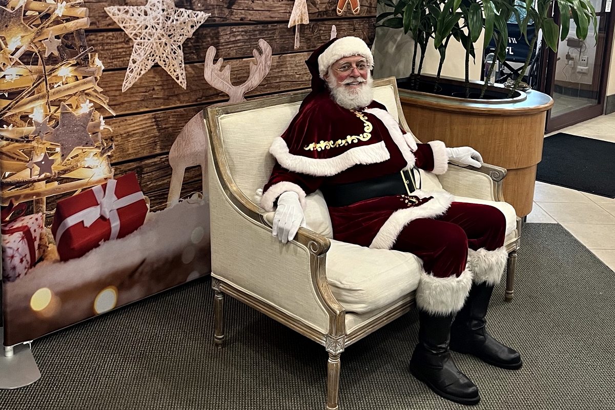 Scott Jacob's portrayal of Santa Claus is so authentic that he is highly sought after during the holiday season. On December 10, he spread holiday cheer to staff members in the lobby of HCA Florida West Marion Hospital.
