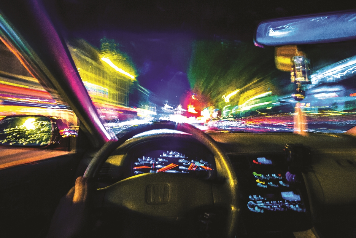 Common signs of drowsy driving include struggling to keep your eyes open, unintentionally drifting between lanes, and having difficulty remembering the last few miles driven.