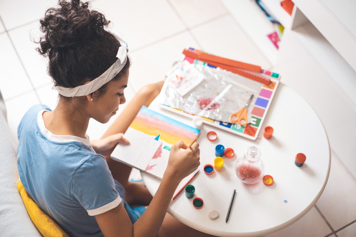 You can learn how to craft a fabric bow during the “Crafting Connection” workshop at the Belleview Community Center on March 20, 2025. The event encourages creativity and community engagement through hands-on crafting.