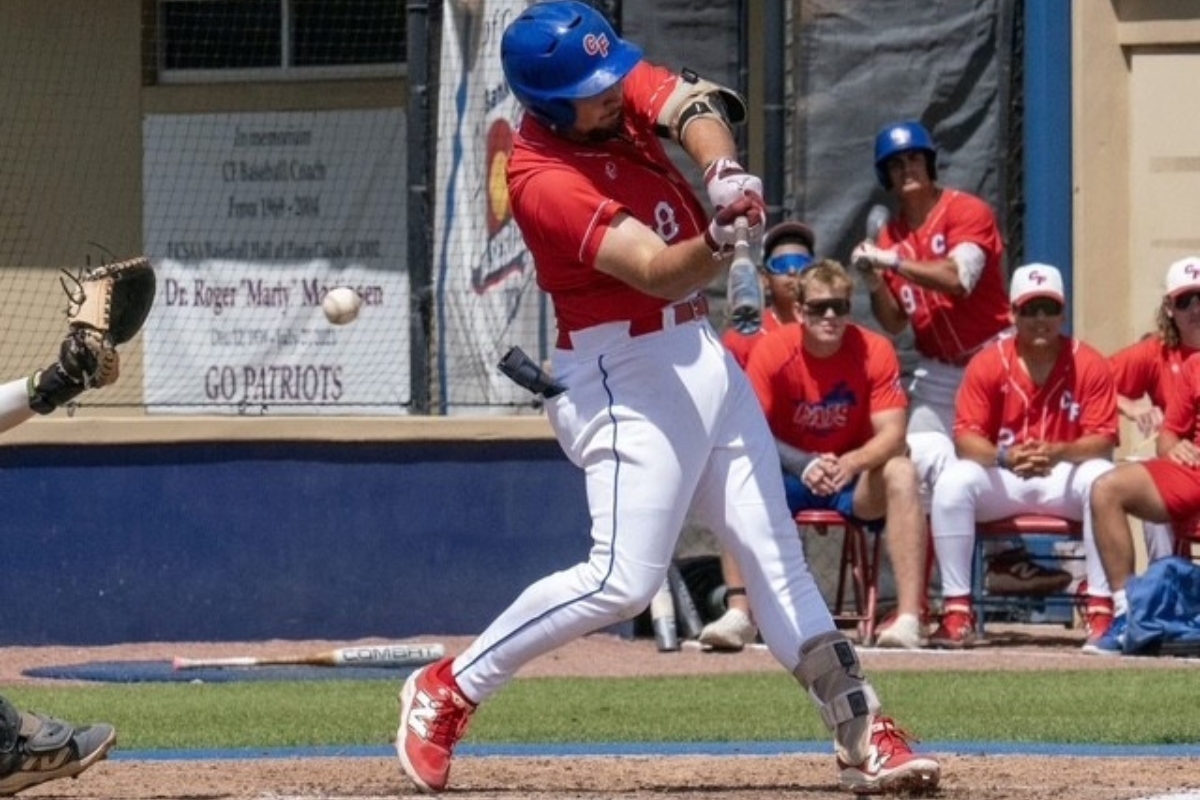 Curley lifts CF with walk-off single in 7-6 win.