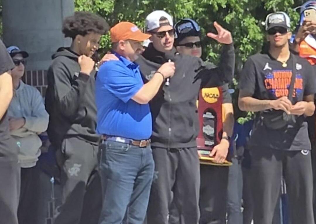 Todd Golden addresses the Florida fans.