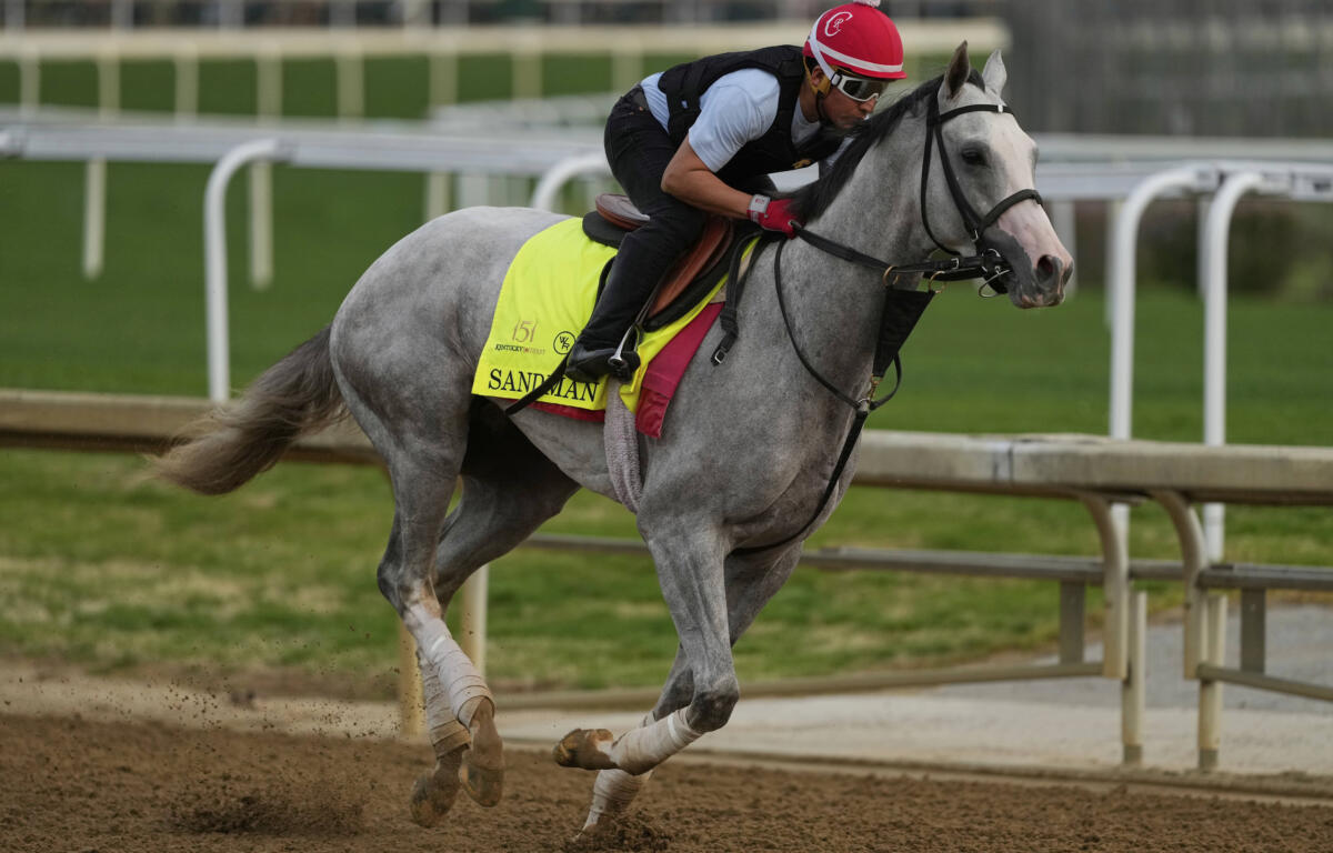 Photo of Kentucky Derby entrant Sandman working out at Churchill Downs