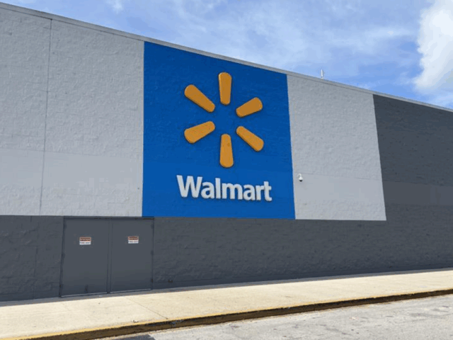 Photo of the front of Walmart.