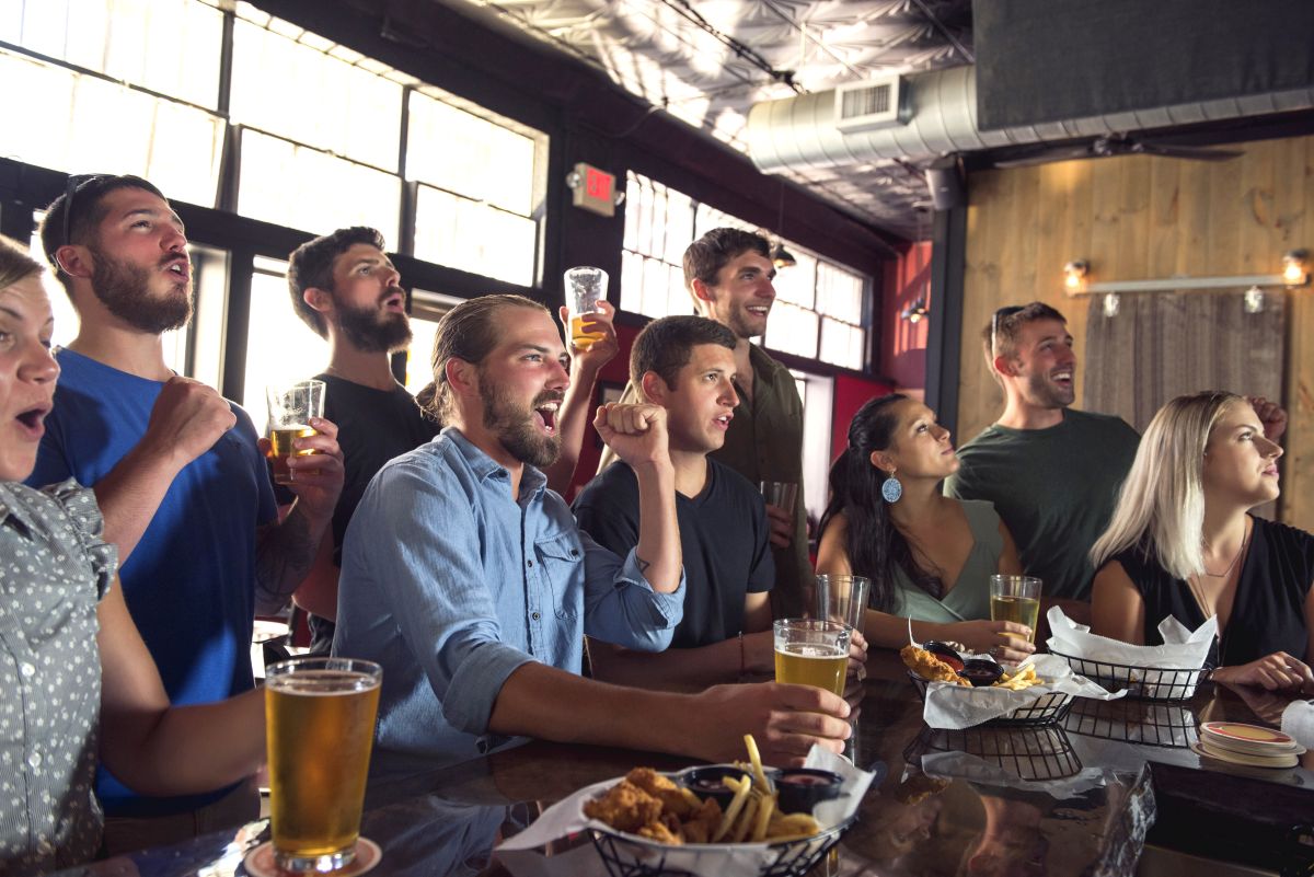 10 SPorts bars in Ocala to catch opening weekend of College football