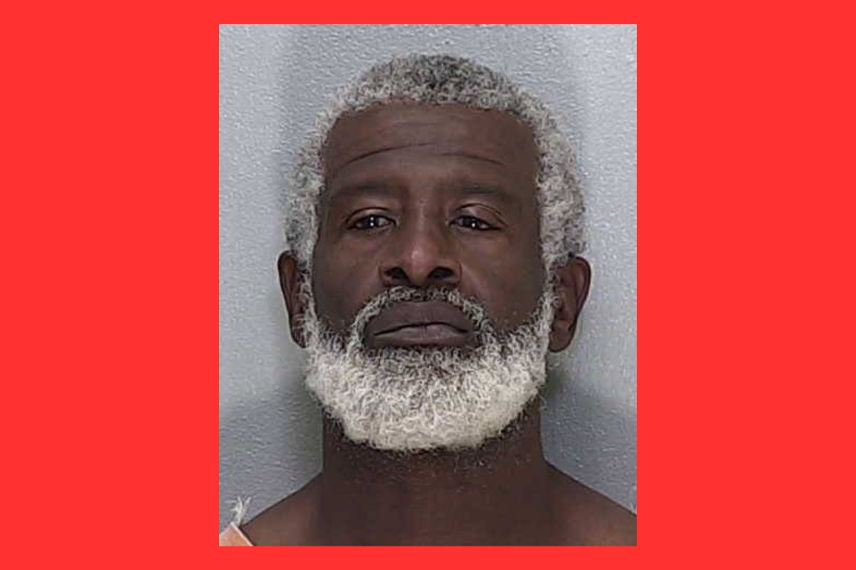 alleged armed robber clinton scarlett