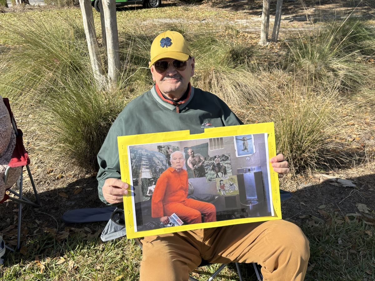 protester at anti-trump rally