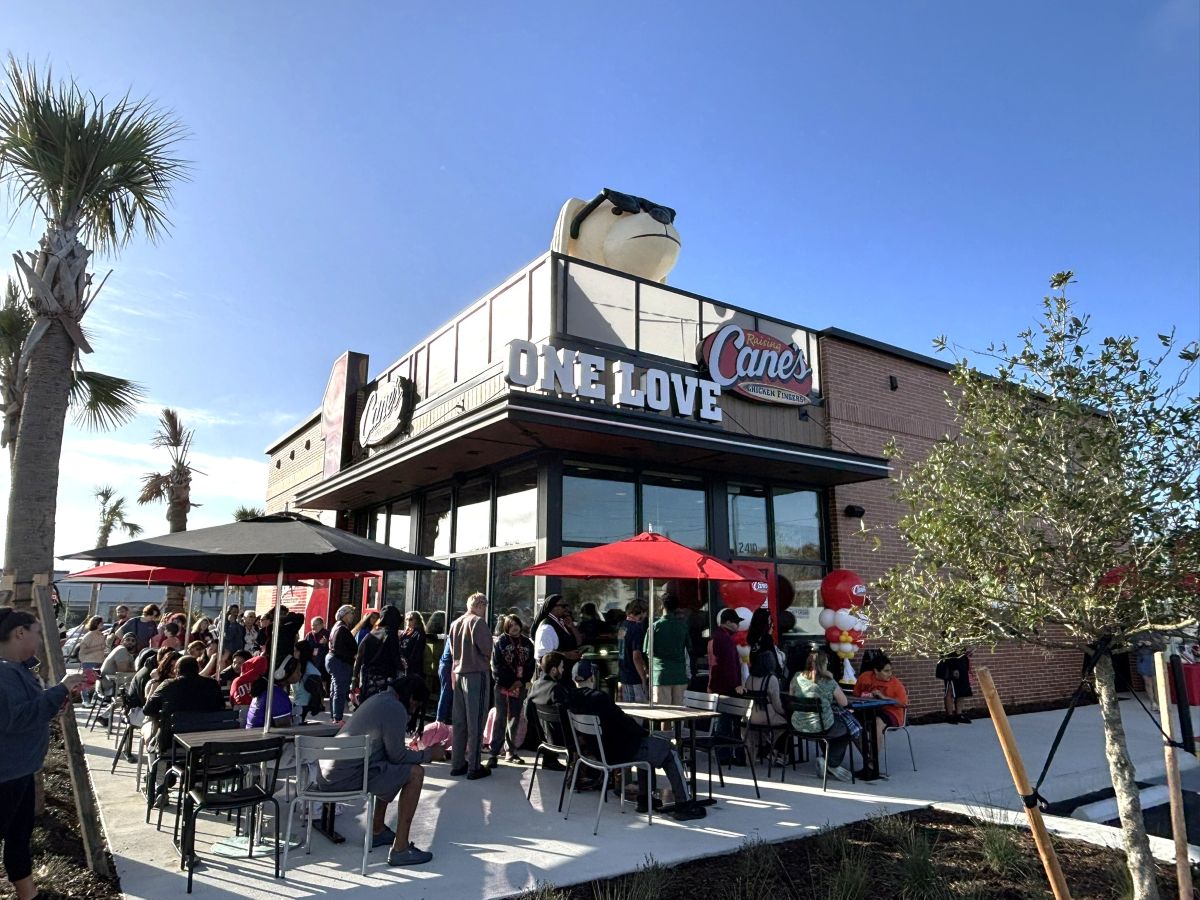 raising canes grand opening ocala