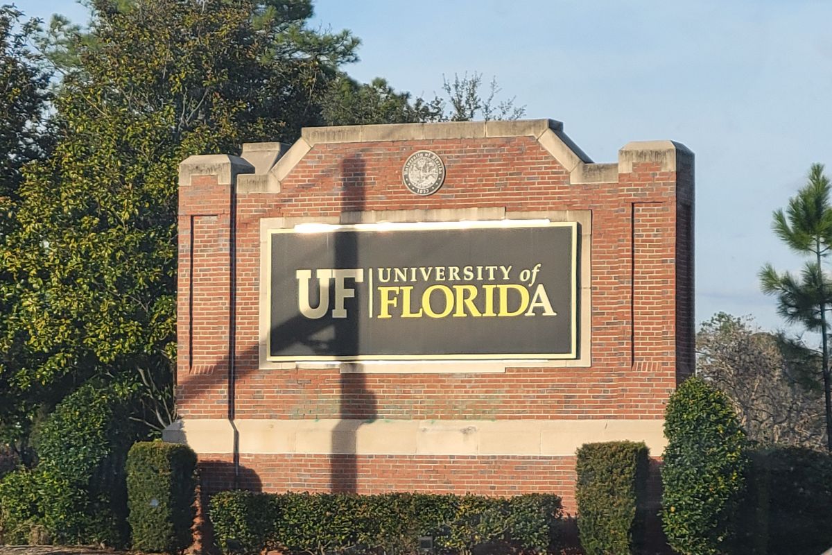 Colored image of University of Florida sign.