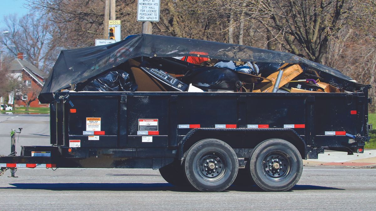 junk hauling trailer