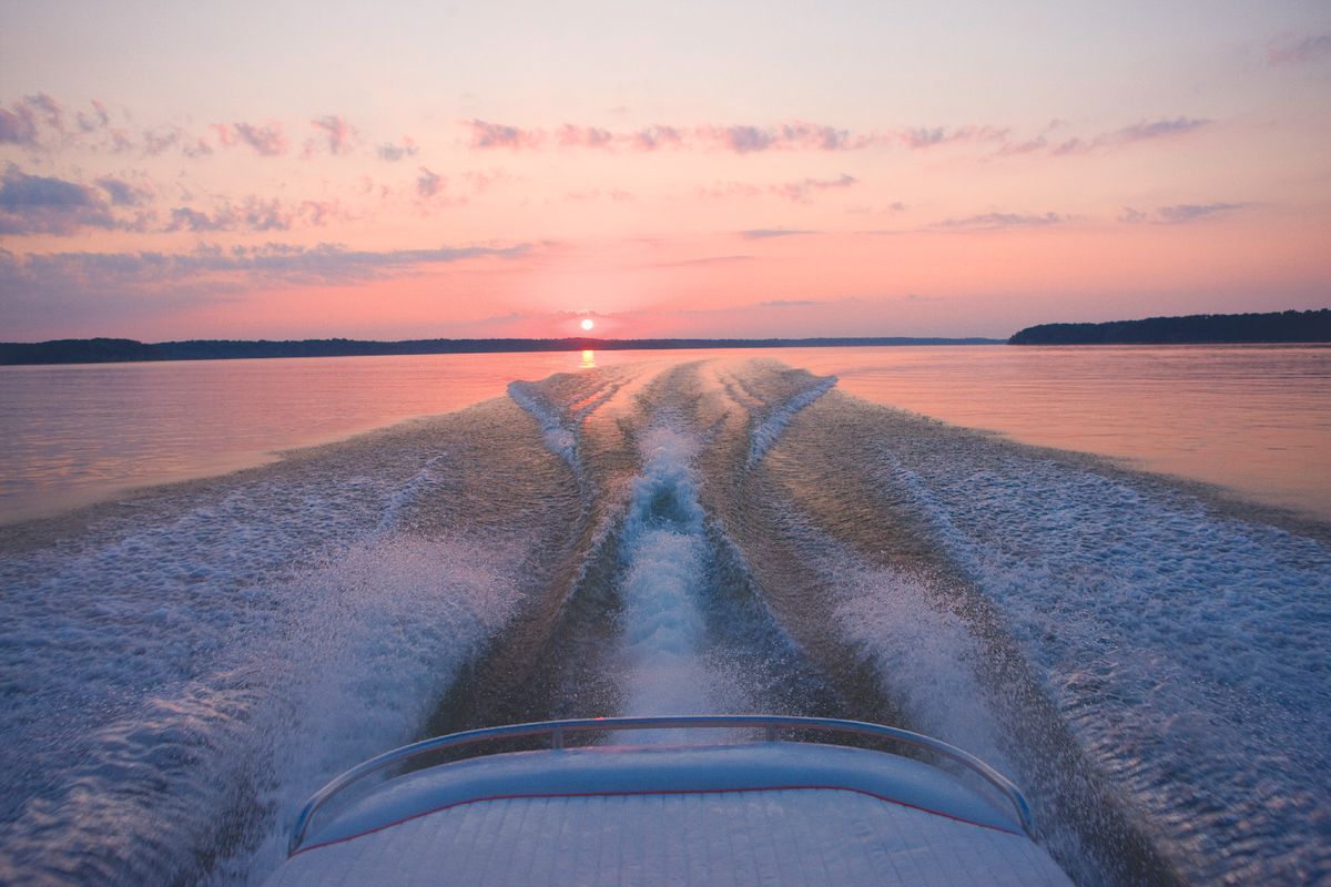 boat wake boating recreation north central florida