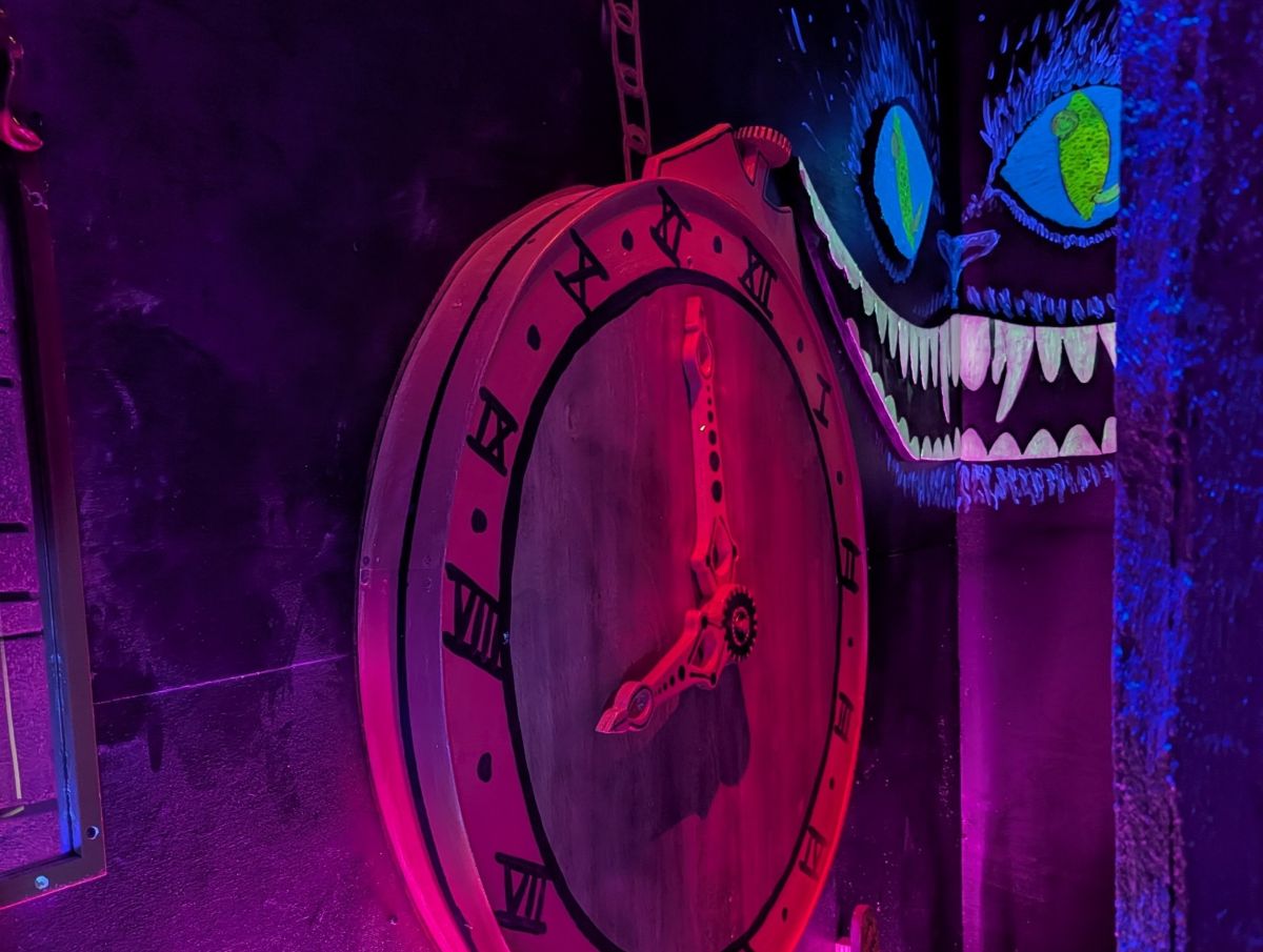 huddy's escape room alice madness in bloom ocala gainesville florida