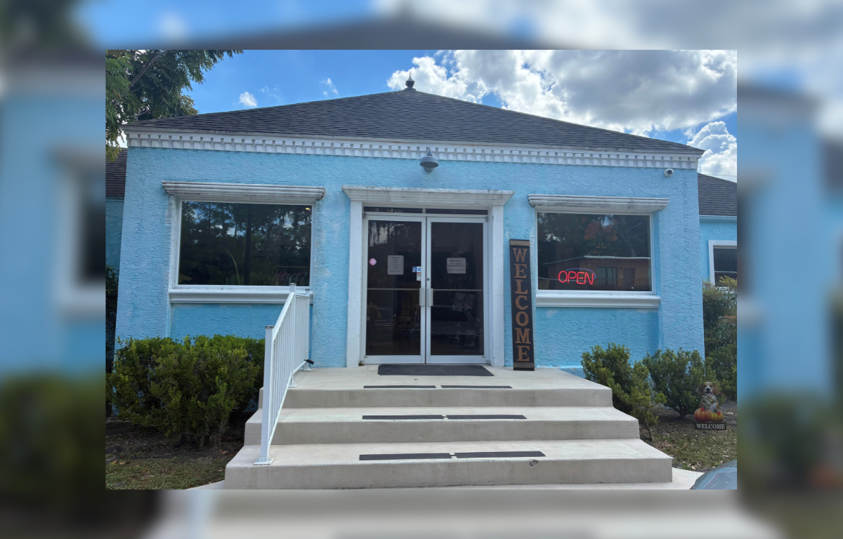 Entrance to Silver Springs Vintage Warehouse.